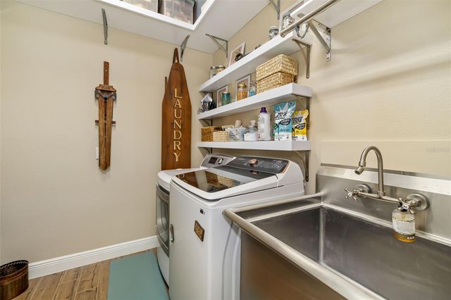 10107 CARNOUSTIE PLACE, Bradenton, FL 34211