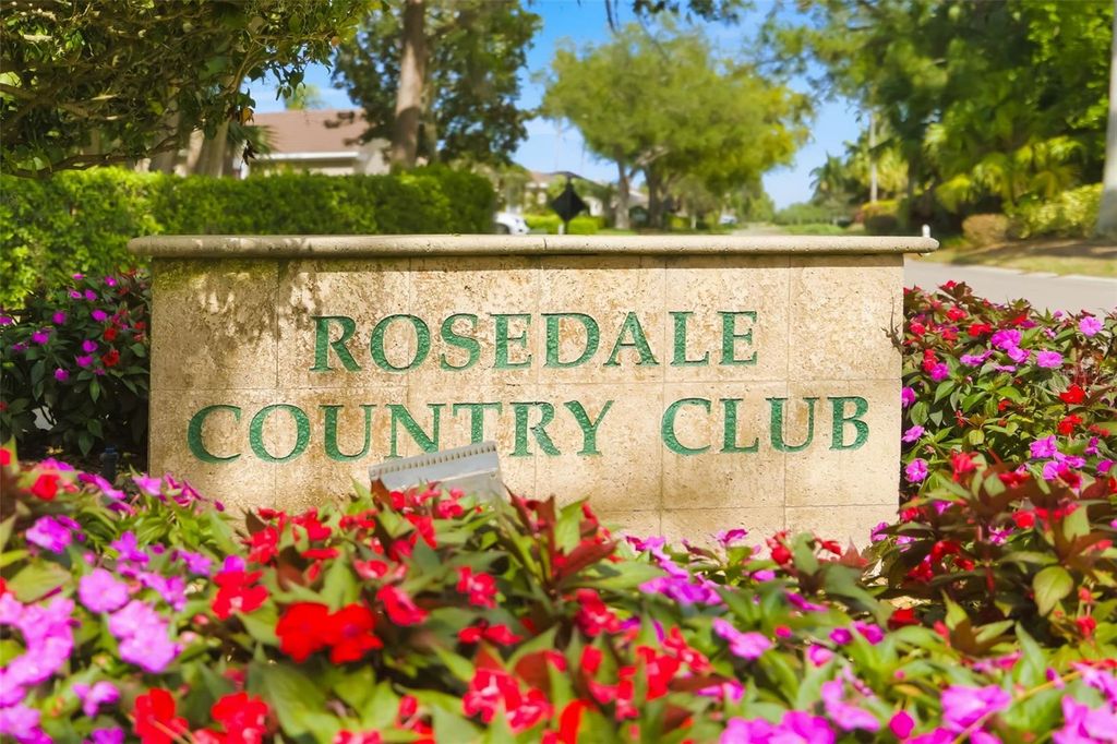 Image 11 of property listing at 10107 CARNOUSTIE PLACE, Bradenton, FL 34211