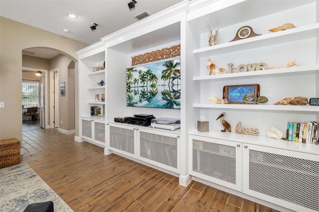 Image 16 of property listing at 10107 CARNOUSTIE PLACE, Bradenton, FL 34211