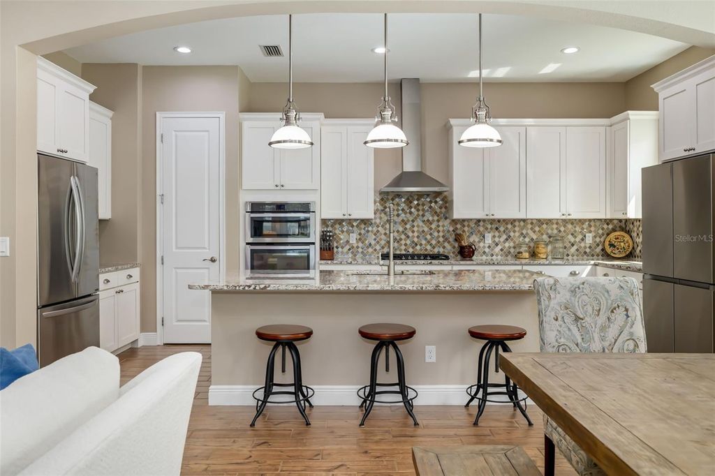 Image 4 of property listing at 10107 CARNOUSTIE PLACE, Bradenton, FL 34211