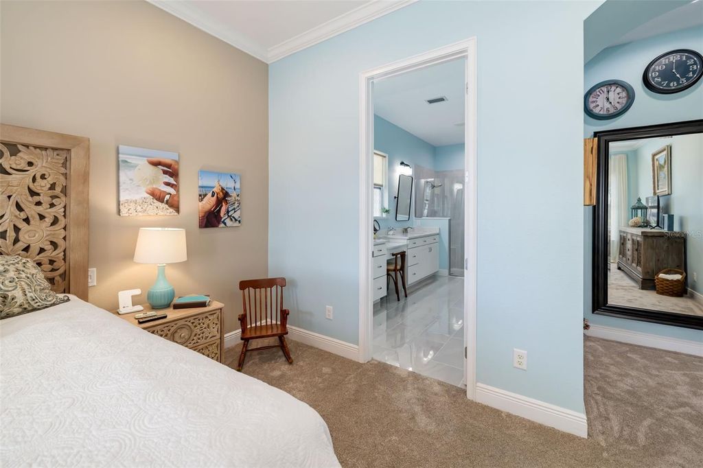 Image 34 of property listing at 10107 CARNOUSTIE PLACE, Bradenton, FL 34211