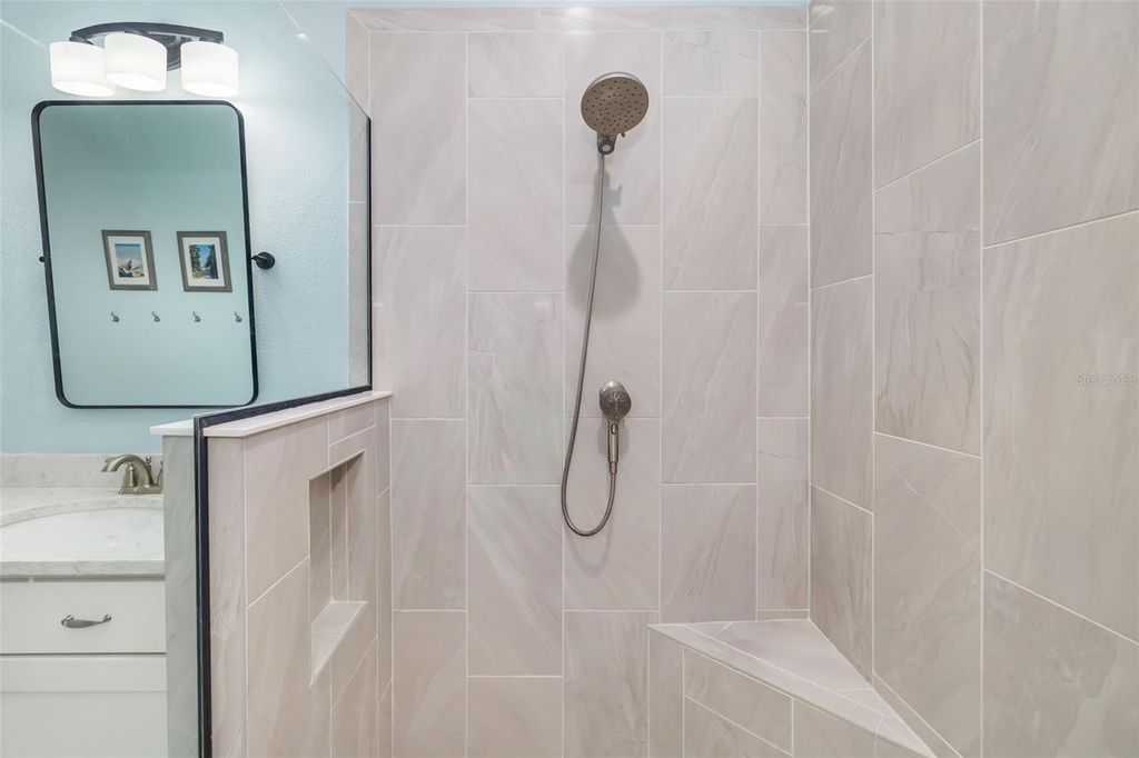 Image 37 of property listing at 10107 CARNOUSTIE PLACE, Bradenton, FL 34211