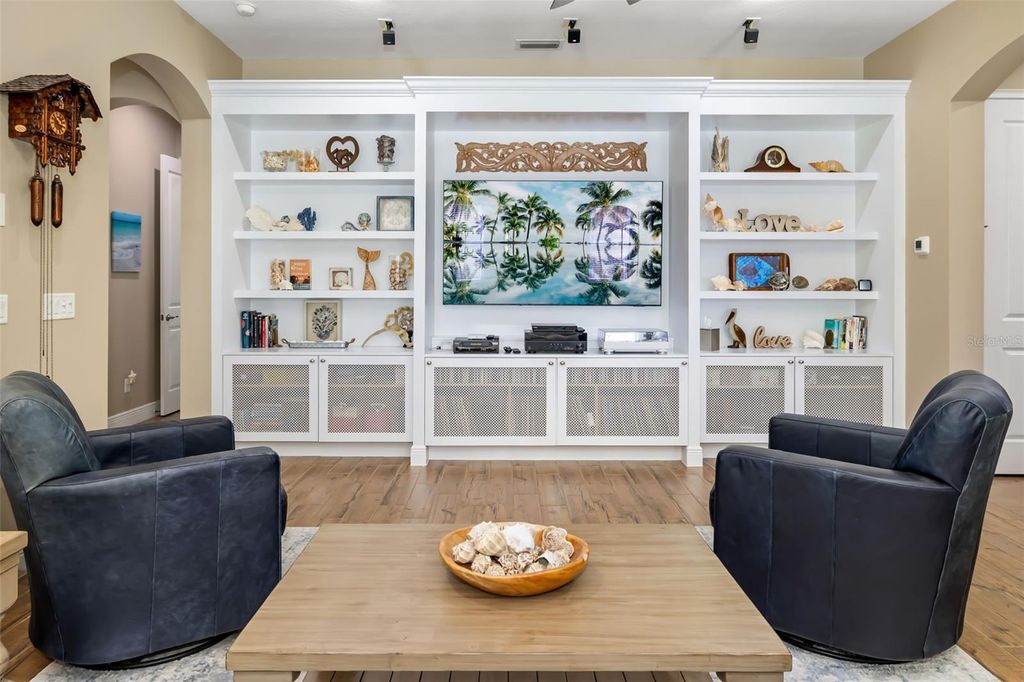 Image 5 of property listing at 10107 CARNOUSTIE PLACE, Bradenton, FL 34211