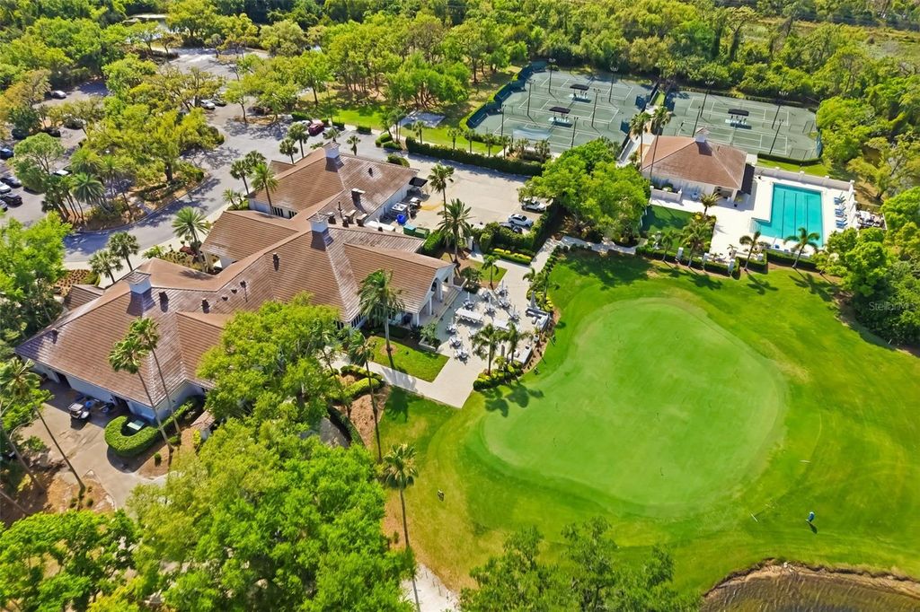 Image 75 of property listing at 10107 CARNOUSTIE PLACE, Bradenton, FL 34211