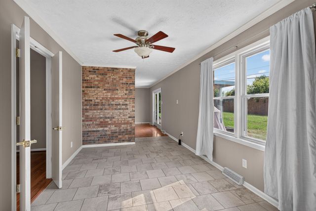 2120 Paige Court, Lexington, KY 40502