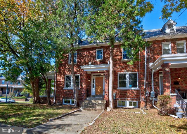 5200 KANSAS AVE NW, Washington, DC 20011