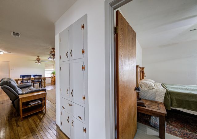 716 County Road 4757, Boyd, TX 76023
