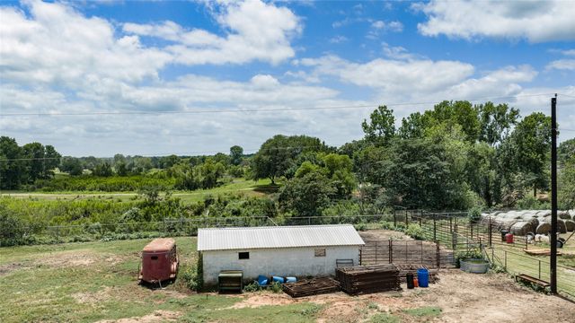 716 County Road 4757, Boyd, TX 76023