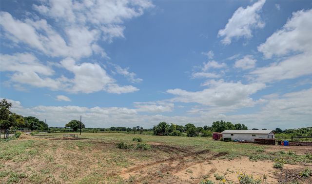 716 County Road 4757, Boyd, TX 76023
