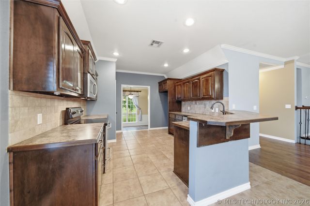 14178 N 108th East Avenue, Collinsville, OK 74021
