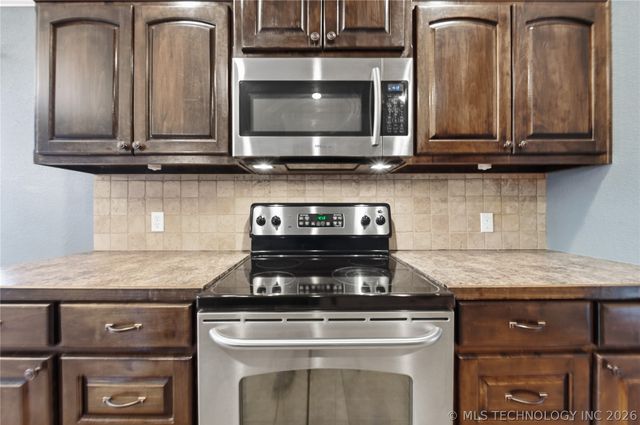 14178 N 108th East Avenue, Collinsville, OK 74021