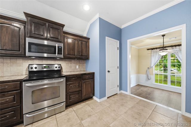 14178 N 108th East Avenue, Collinsville, OK 74021