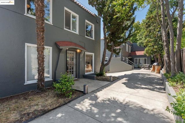 2823 11Th Ave B, Oakland, CA 94610