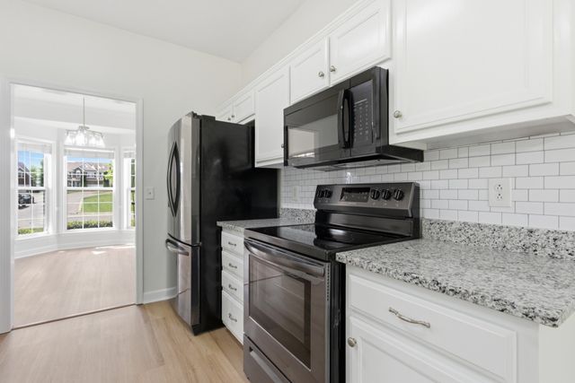 1710 Tellico Dr, Thompsons Station, TN 37179