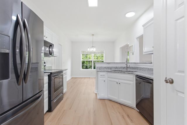 1710 Tellico Dr, Thompsons Station, TN 37179