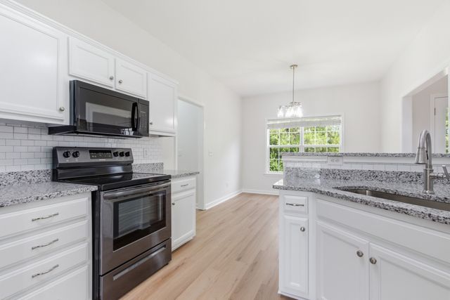 1710 Tellico Dr, Thompsons Station, TN 37179