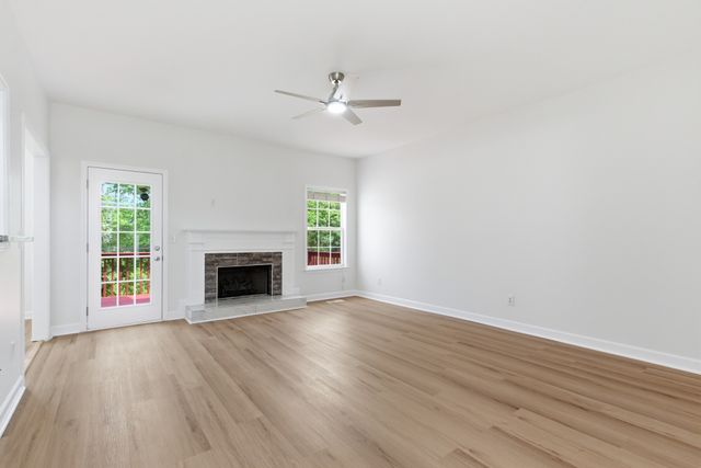 1710 Tellico Dr, Thompsons Station, TN 37179