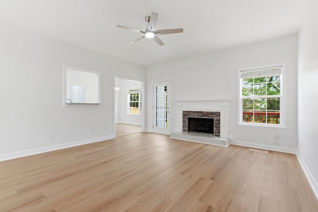 1710 Tellico Dr, Thompsons Station, TN 37179