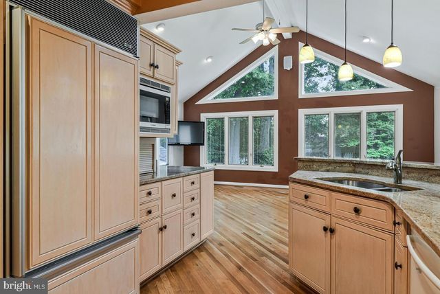1604 OLD STAGE RD, Alexandria, VA 22308