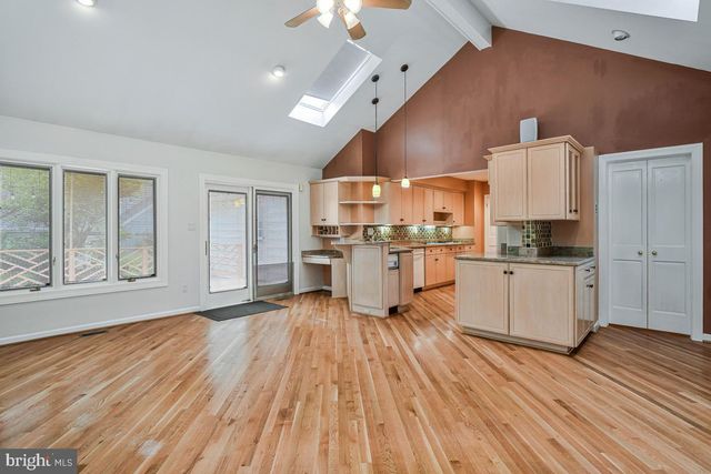 1604 OLD STAGE RD, Alexandria, VA 22308