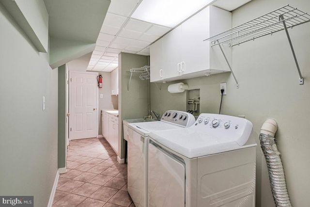 1604 OLD STAGE RD, Alexandria, VA 22308