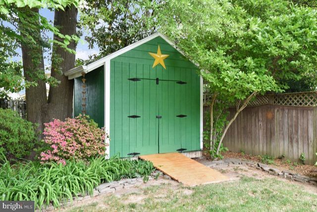 1604 OLD STAGE RD, Alexandria, VA 22308