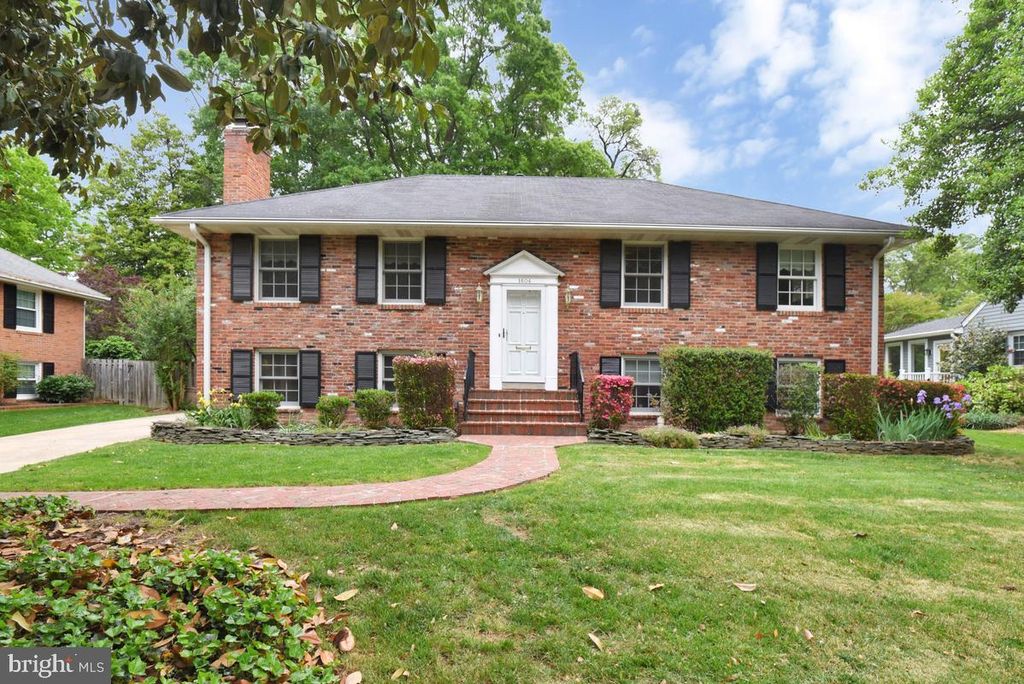 1604 OLD STAGE RD, Alexandria, VA 22308