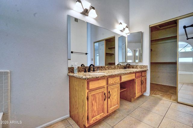 15041 S 39TH Place, Phoenix, AZ 85044