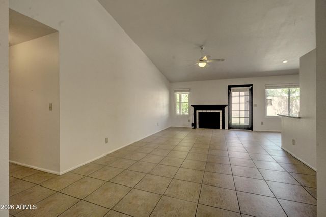 15041 S 39TH Place, Phoenix, AZ 85044