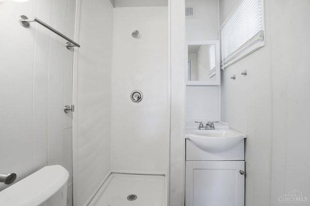 506 Maple Street, Elmwood Place, OH 45216