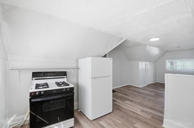 506 Maple Street, Elmwood Place, OH 45216