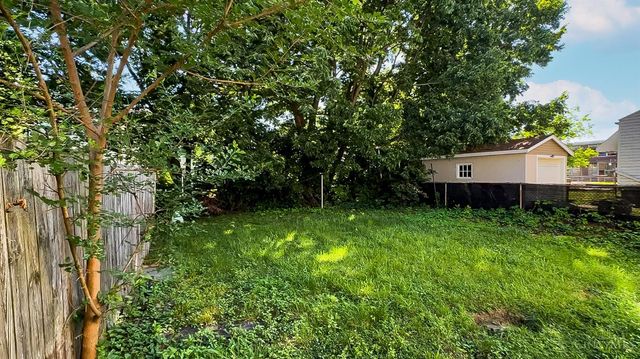 506 Maple Street, Elmwood Place, OH 45216