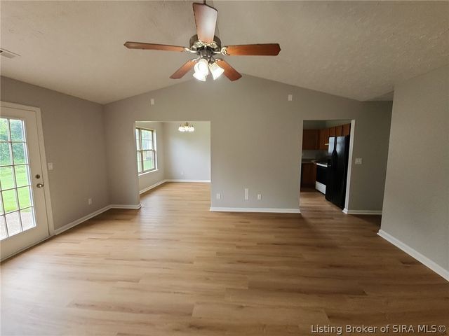 405 Parker Place, Jeffersonville, IN 47130