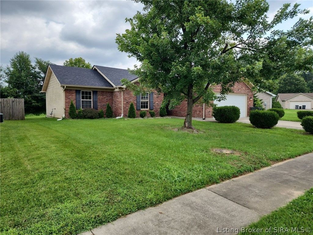 405 Parker Place, Jeffersonville, IN 47130
