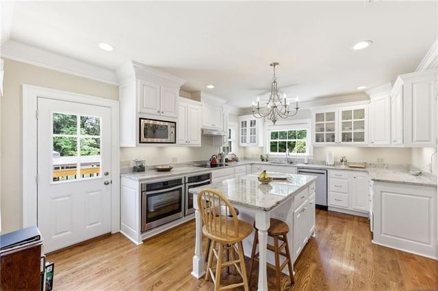 511 Dixon Drive, Gainesville, GA 30501