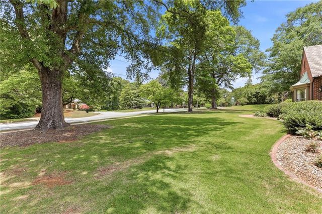 511 Dixon Drive, Gainesville, GA 30501