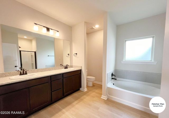 303 Ravensdale Lane, Duson, LA 70529