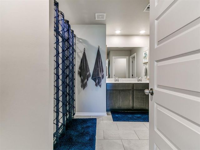 10345 NW 26th Street, Yukon, OK 73099