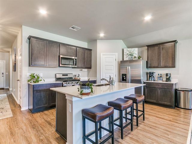 10345 NW 26th Street, Yukon, OK 73099