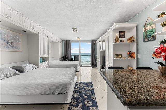 19201 Collins Avenue 114, Sunny Isles Beach, FL 33160