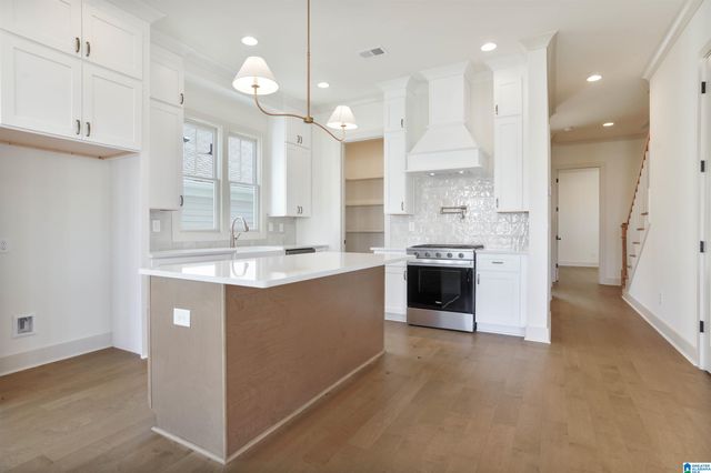 536 PRESERVE WAY, Hoover, AL 35226
