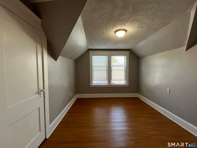 105 First Street, Hamden, CT 06514
