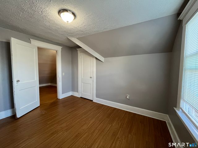 105 First Street, Hamden, CT 06514