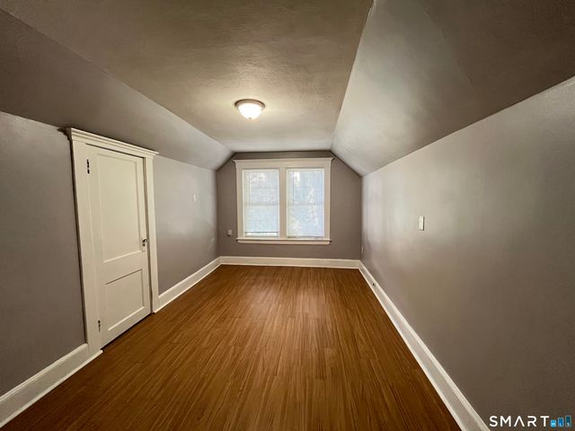 105 First Street, Hamden, CT 06514