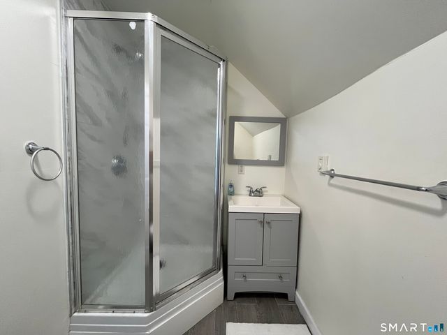 105 First Street, Hamden, CT 06514