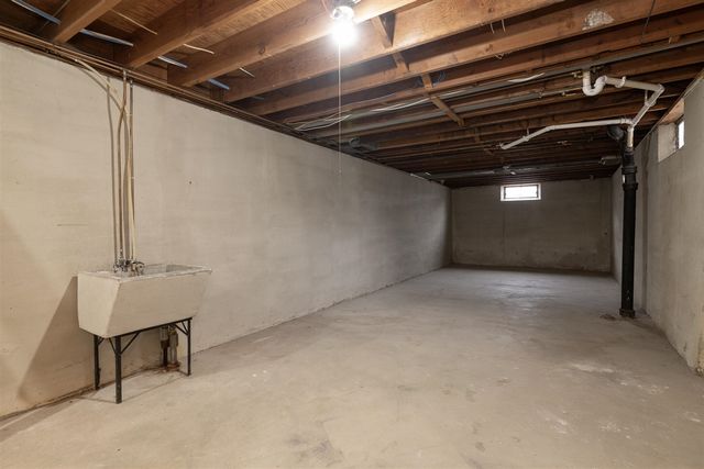 906 Wilshire Boulevard, Kalamazoo, MI 49008