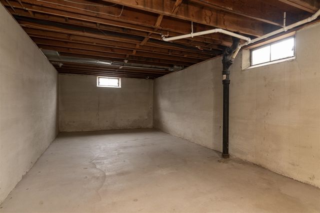 906 Wilshire Boulevard, Kalamazoo, MI 49008