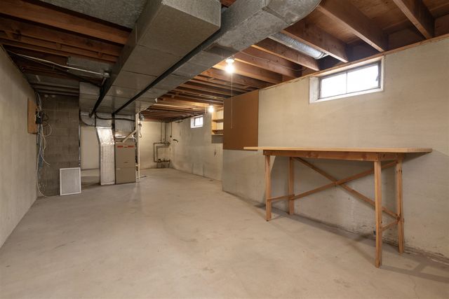 906 Wilshire Boulevard, Kalamazoo, MI 49008