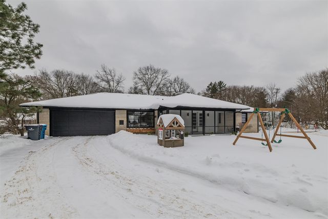 906 Wilshire Boulevard, Kalamazoo, MI 49008