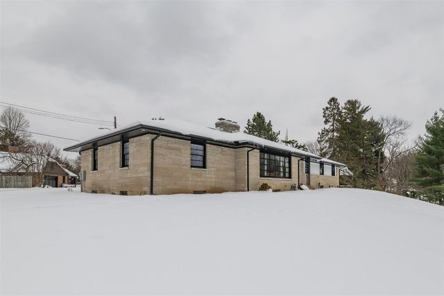 906 Wilshire Boulevard, Kalamazoo, MI 49008